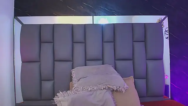  MiaBrown  online show from February 12, 12:11 pm