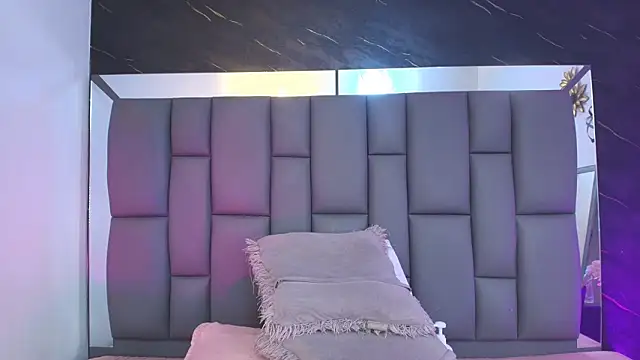  MiaBrown  online show from February 16, 12:12 pm