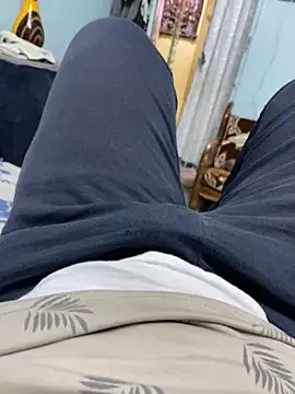 Snapshot of Honeydick7 chatting on January 3, 2:30 pm Honeydick7 online show from January 3, 2:30 pm