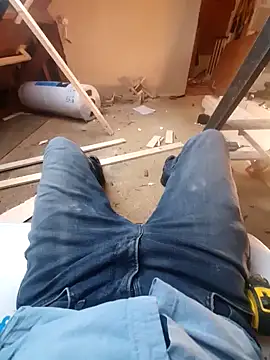 Snapshot of jk1981jk chatting on January 6, 9:41 am jk1981jk online show from January 6, 9:41 am