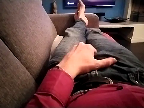 Snapshot of jk1981jk chatting on February 2, 7:25 pm jk1981jk online show from February 2, 7:25 pm