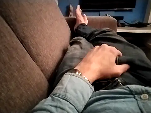 Snapshot of jk1981jk chatting on February 10, 5:52 pm jk1981jk online show from February 10, 5:52 pm