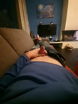 Snapshot of jk1981jk chatting on December 14, 5:40 pm jk1981jk online show from December 14, 5:40 pm