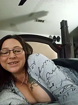 Snapshot of angelbaby1998 chatting on November 16, 7:14 am angelbaby1998 online show from November 16, 7:14 am