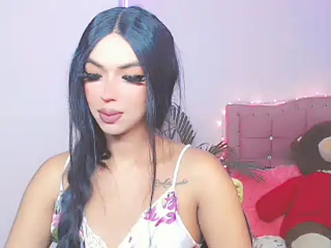 Snapshot of Tanedra_collings chatting on January 28, 12:36 am Tanedra collings online show from January 28, 12:36 am