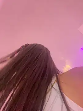 Nicollemays online show from March 21, 12:06 pm