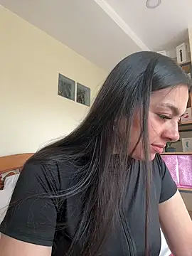 Nicollemays online show from September 24, 2:09 pm