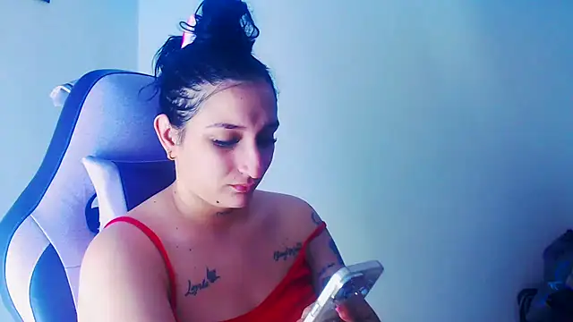 liz dirty online show from April 29, 10:38 pm