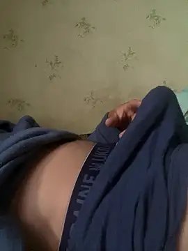 shy-boy-1999 online show from May 17, 1:18 pm
