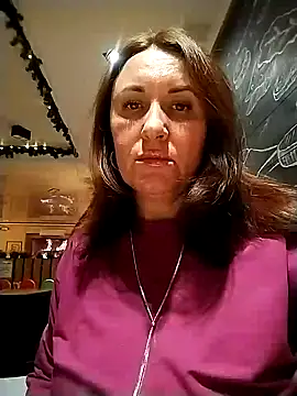 DonnaMagdalena online show from December 28, 8:25 pm