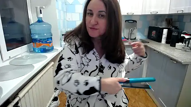 DonnaMagdalena online show from March 5, 4:35 pm