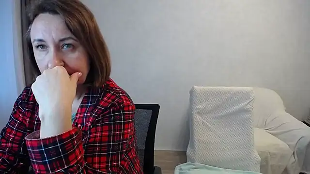 DonnaMagdalena online show from November 21, 9:08 am