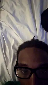 Snapshot of Z3US_UP_1 chatting on September 16, 11:11 am Z3US UP 1 online show from September 16, 11:11 am