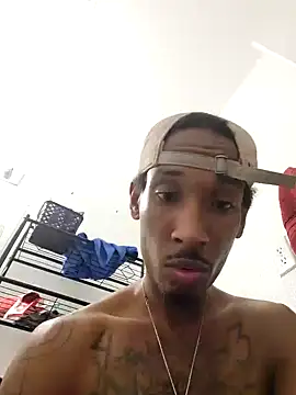 Snapshot of Z3US_UP_1 chatting on October 29, 9:33 am Z3US UP 1 online show from October 29, 9:33 am