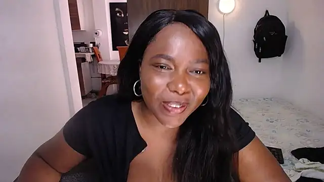 yselahot online show from May 27, 2:47 pm