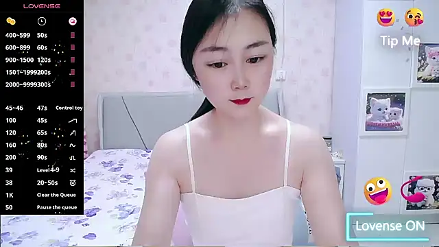Snapshot of Elvira_baby chatting on June 8, 2:45 am Elvira baby online show from June 8, 2:45 am