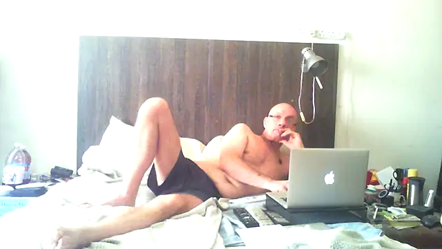 dazuk4513 online show from May 14, 5:09 pm