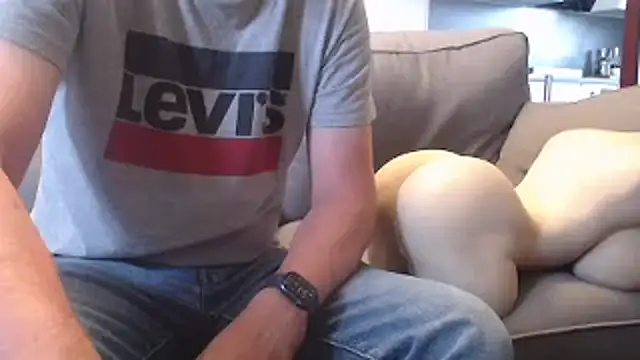 freddy0222222 online show from July 26, 1:07 pm