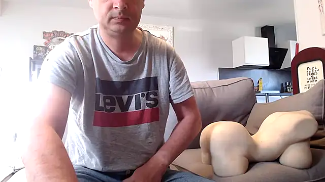 freddy0222222 online show from July 27, 6:53 am
