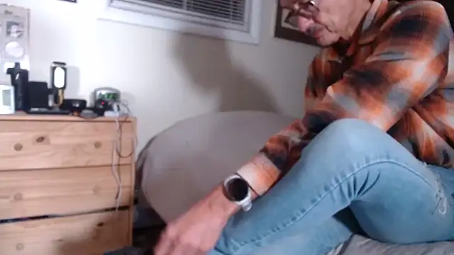 hottottrot691 online show from November 12, 1:28 am