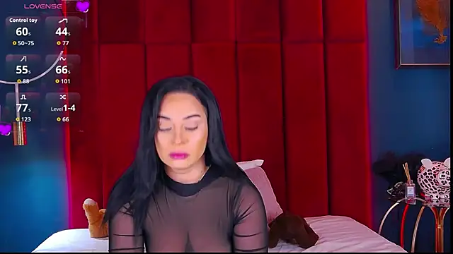 MadyLuxxx online show from November 20, 8:30 pm