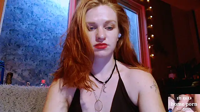 Snapshot of Cassie_Wild chatting on October 26, 1:17 pm Cassie Wild online show from October 26, 1:17 pm