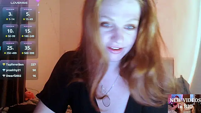 Snapshot of Cassie_Wild chatting on December 14, 2:44 pm Cassie Wild online show from December 14, 2:44 pm