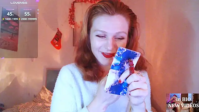 Snapshot of Cassie_Wild chatting on December 17, 1:39 pm Cassie Wild online show from December 17, 1:39 pm