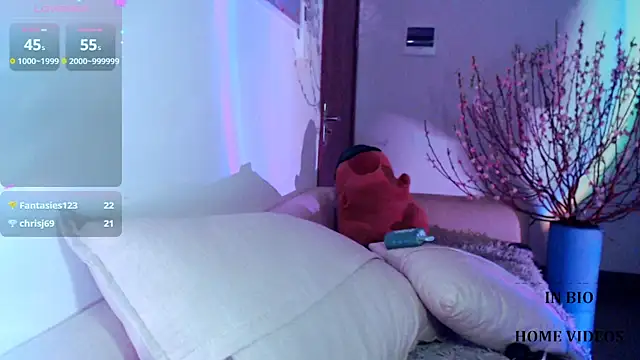 Cassie Wild online show from February 17, 4:02 pm