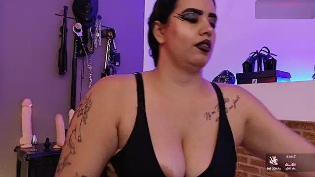 MariaGaitan online show from February 4, 7:09 pm