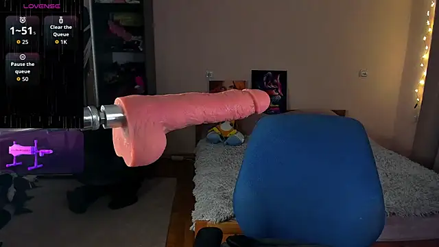 Cherry  Girl online show from November 3, 4:41 pm