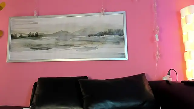 Snapshot of Tiffanysurez_ chatting on September 19, 8:09 pm Tiffanysurez online show from September 19, 8:09 pm