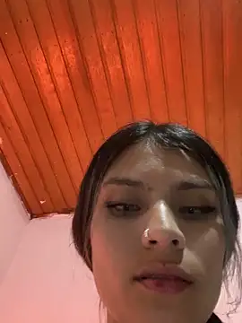 Snapshot of Tiffanysurez_ chatting on October 8, 2:53 am Tiffanysurez online show from October 8, 2:53 am