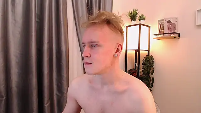 AlexxSweet online show from May 3, 7:03 am