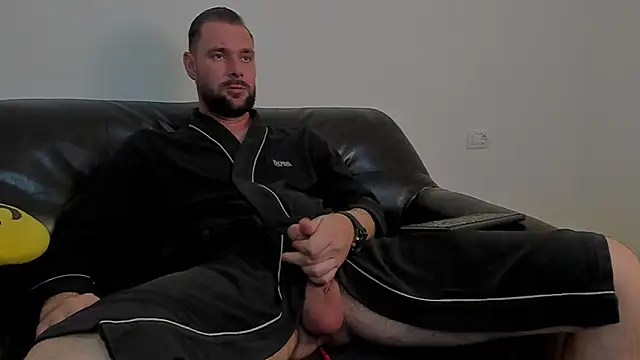 KingMalcom online show from April 30, 10:32 am