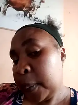 Snapshot of ZOQULUx chatting on October 30, 11:00 am ZOQULUx online show from October 30, 11:00 am