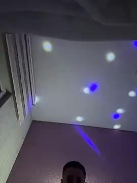 WhiteeMen online show from November 28, 9:17 pm