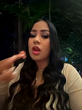 Snapshot of Luisa_Fernandaa chatting on October 18, 2:14 am Luisa Fernandaa online show from October 18, 2:14 am