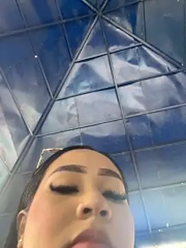 Luisa Fernandaa online show from March 1, 7:16 pm