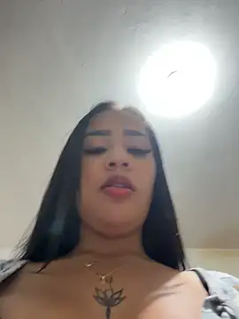 Luisa Fernandaa online show from April 19, 3:39 am