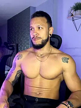 ARON TAYLER01 online show from November 9, 10:24 am