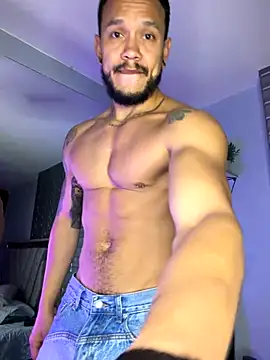 ARON TAYLER01 online show from November 30, 10:30 am