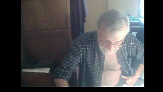 Snapshot of terrybare chatting on November 23, 2:06 pm terrybare online show from November 23, 2:06 pm