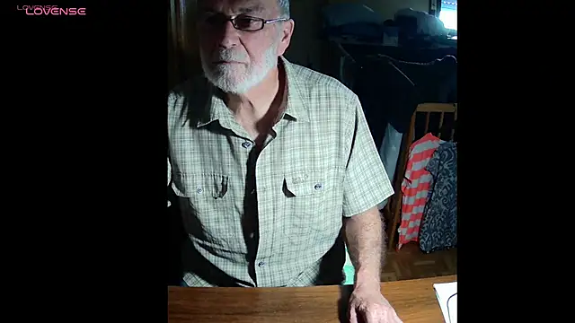 Snapshot of terrybare chatting on July 17, 12:23 pm terrybare online show from July 17, 12:23 pm