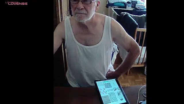 Snapshot of terrybare chatting on July 26, 12:34 pm terrybare online show from July 26, 12:34 pm