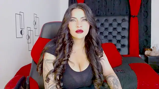 Snapshot of misslombana chatting on November 28, 5:54 am misslombana online show from November 28, 5:54 am