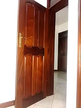 Snapshot of NicRaisaa chatting on October 28, 5:22 am NicRaisaa online show from October 28, 5:22 am