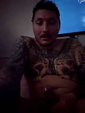 Snapshot of MrBiggBallz chatting on January 28, 5:14 pm MrBiggBallz online show from January 28, 5:14 pm