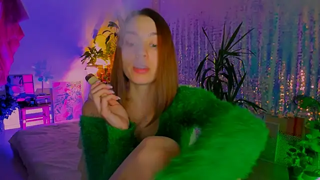 Snapshot of poli__ chatting on October 26, 11:05 am poli online show from October 26, 11:05 am