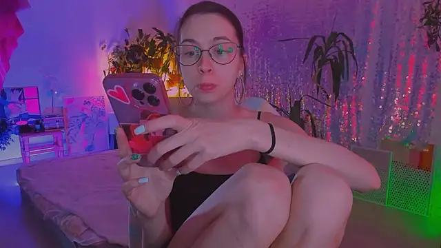 poli   online show from March 4, 11:38 am